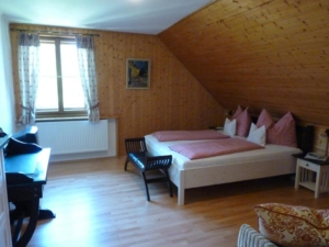 Zimmer208Schlafzimmer3